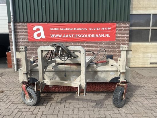 Front bezem - Gebruikt front bezem - Gebruikt 2