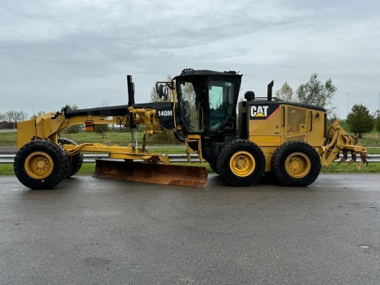 Caterpillar 140M 140M 2014 2 Motor graders