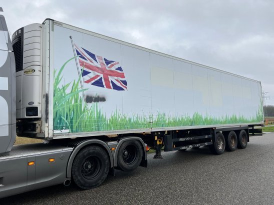 Schmitz Carrier VECTOR 1550 Schmitz Cargobull Carrier VECTOR 1550 2012 2 Refrigerated semi trailers
