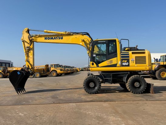 Komatsu PW180-11 PW180-11 2019 2 Wheeled Excavators