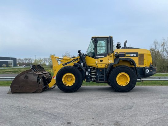 Komatsu WA320 WA320 2020 2 Wheel Loaders