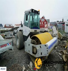 Bomag BW213D w/ about 1950 hours 2013 12397
